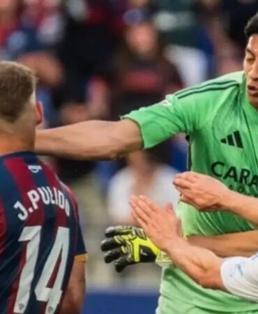 Rakibine yumruk atan Arjantinli kaleci Esteban Andrada'ya rekor ceza!
