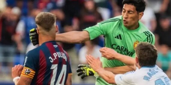 Rakibine yumruk atan Arjantinli kaleci Esteban Andrada’ya rekor ceza!