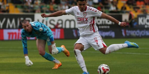 Süper Lig’de nefes kesen maç: Samsunspor üç puanı uzatmalarda aldı!