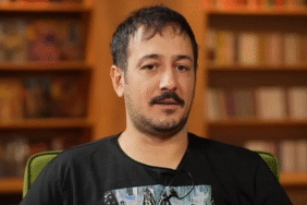 Sarp Apak’tan samimi ve komik itiraf 'Yüzüme topuk kremi sürdüm'