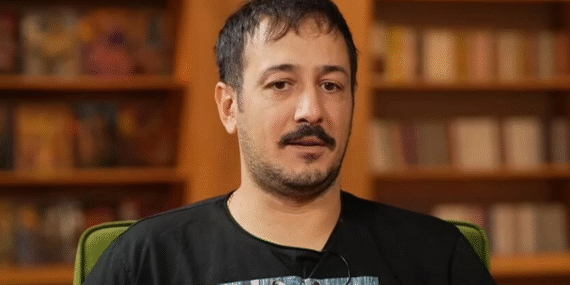 Sarp Apak’tan samimi ve komik itiraf: ‘Bir yıldır yüzüme topuk kremi sürüyormuşum’