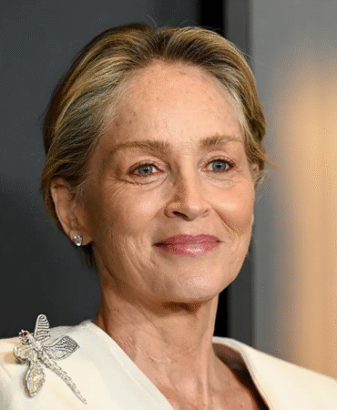 Sharon Stone’un kraliyet açıklaması 'Soyumuz imparatora dayanıyor, ama biz ahırda büyüdük'