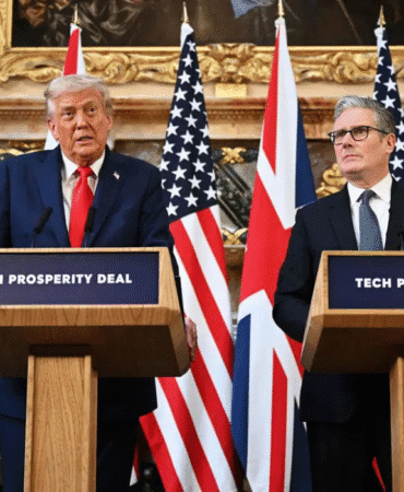 Starmer Trump’a cevap verdi 'Baskılara boyun eğmek söz konusu değil'