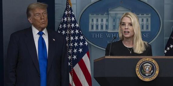 Trump’tan flaş karar: Adalet Bakanı Pam Bondi görevden alındı
