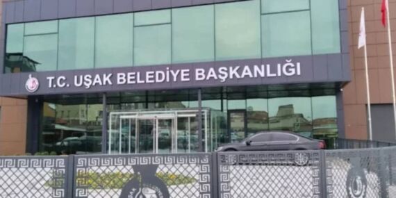 Uşak Belediyesi’ne ikinci dalga operasyon: 25 kişi gözaltında