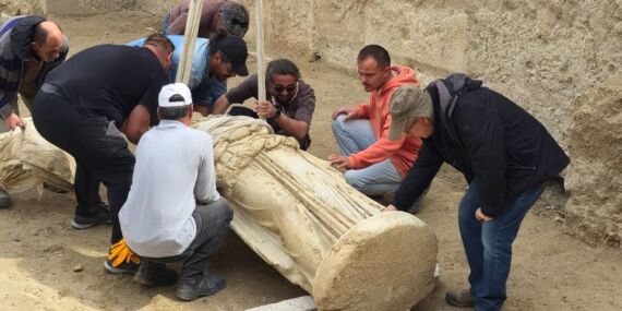Denizli’de 2 metrelik ‘Athena’ heykeli bulundu
