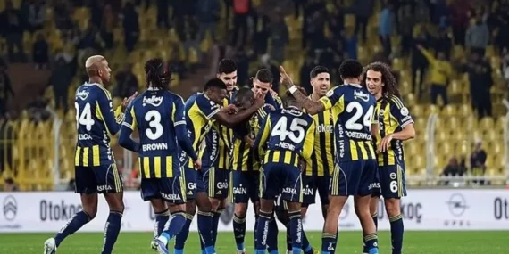 Şampiyonluk yarışı kızıştı! Fenerbahçe kenetlendi