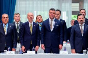 fenerbahcede-gergin-toplanti-sad