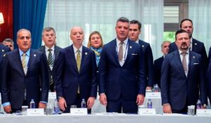 fenerbahcede-gergin-toplanti-sad