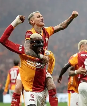 galatasaray-derbide-fenerbahceyi