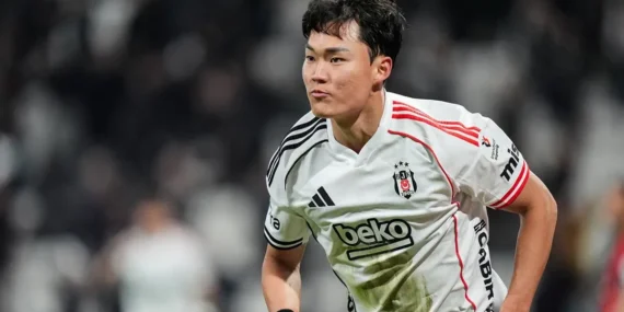 Oh Kore’de manşet oldu!