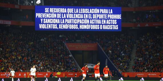 İspanya – Mısır maçında büyük skandal: İslamofobik tezahürat geceye damga vurdu!