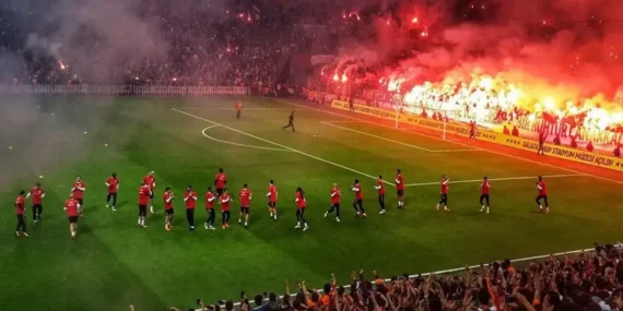 Galatasaray’dan Samsunspor maçı öncesi taraftara özel moral buluşması! Rams Park’ta açık antrenman kararı