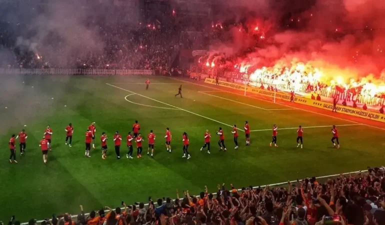 Galatasaray’dan Samsunspor maçı öncesi taraftara özel moral buluşması! Rams Park’ta açık antrenman kararı
