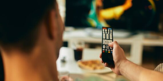 TV yayın akışı 8 Nisan Çarşamba! Bugün hangi kanalda ne var? Günün filmleri ve dizileri neler?