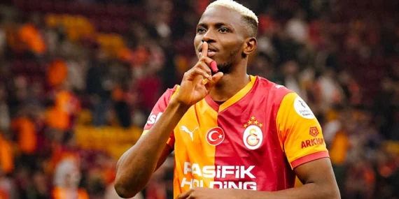 Osimhen’de geri sayım: Derbiye yetişiyor