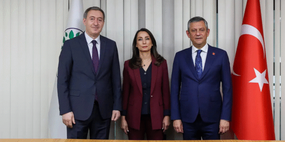 ‘Ara seçim’ gündemiyle temaslar başladı: Özgür Özel’den DEM Parti’ye ziyaret