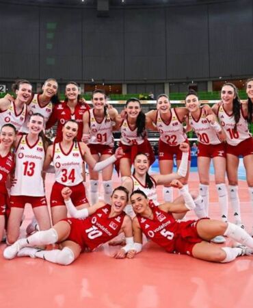 A Milli Kadın Voleybol Takımı'nın VNL Brezilya etabı kadrosu açıklandı