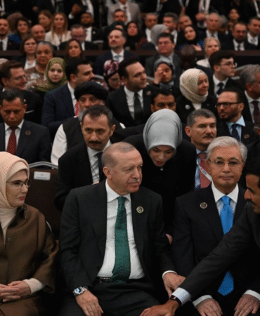 AKP grup toplantısında sessizlik kararı Bakanlardan açıklama yapmamaları istendi