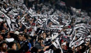 Beşiktaş taraftarından Trabzonspor maçı öncesi protesto kararı
