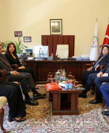 CHP'den DEM Parti'ye 'ara seçim' ziyareti Numan Kurtulmuş'a çağrı, 'baskın seçim' sorusuna yanıt