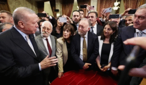Dem Partili Saruhan Oluç'un 'süreç' açıklaması 'Meseleye seçim gözüyle bakılmamalı'