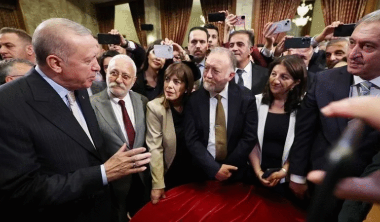 Dem Partili Saruhan Oluç'un 'süreç' açıklaması 'Meseleye seçim gözüyle bakılmamalı'