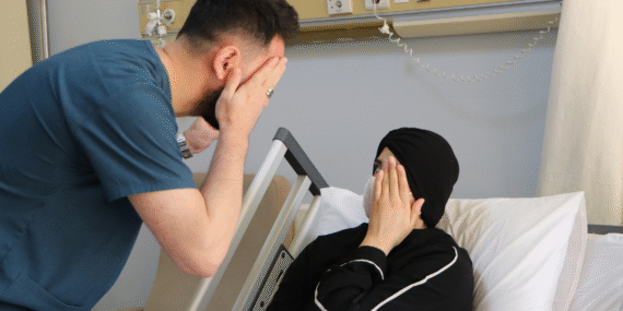 Doktorlardan hamile hastaya eş zamanlı iki operasyon: Sezaryen ve beyin tümörü ameliyatı yapıldı