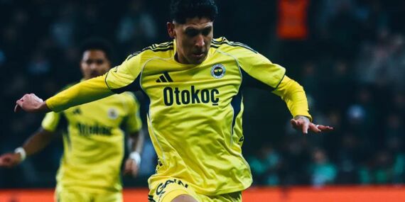 Edson Alvarez sessizliğini bozdu: ‘Tanrı iyidir, zamanlaması mükemmeldir’