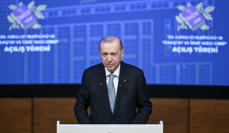 Erdoğan’dan yeni anayasa mesajı 'Türk milletinin iyi bir anayasa özlemi maalesef dinmedi'