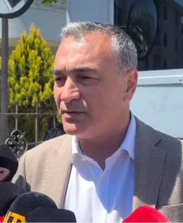 Eski CHP İstanbul Milletvekili Müslim Sarı