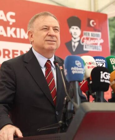 Gökan Zeybek