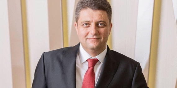 İYİ Parti İstanbul Milletvekili Ersin Beyaz istifa etti