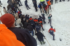 Kayıp çoban 125 gün sonra bulundu Cesedi 7 metre karın altında bulundu