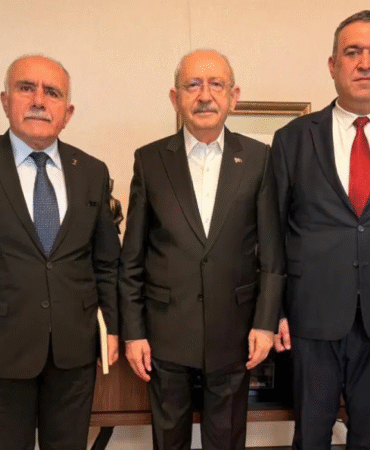 Kılıçdaroğlu’ndan sürpriz hamle Gürsel Tekin’in yardımcılarıyla görüştü