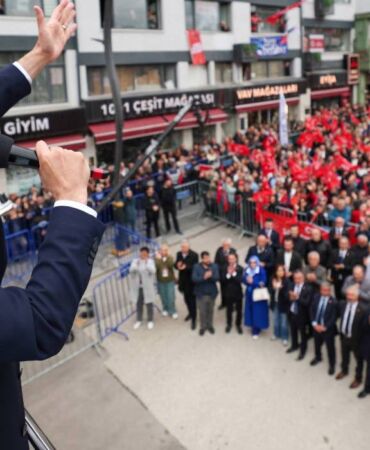 Özgür Özel'den ABD'ye 'seçim' uyarısı 'Bu topraklar o sizin bildiğiniz topraklar değil…'