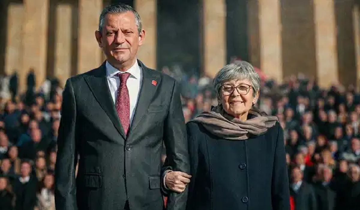 Özgür Özel'den 'Anneler Günü' mesajı