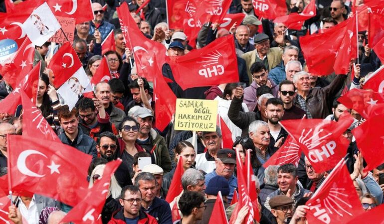 CHP’den istifa eden Onur Akın’dan yeni parti mesajı