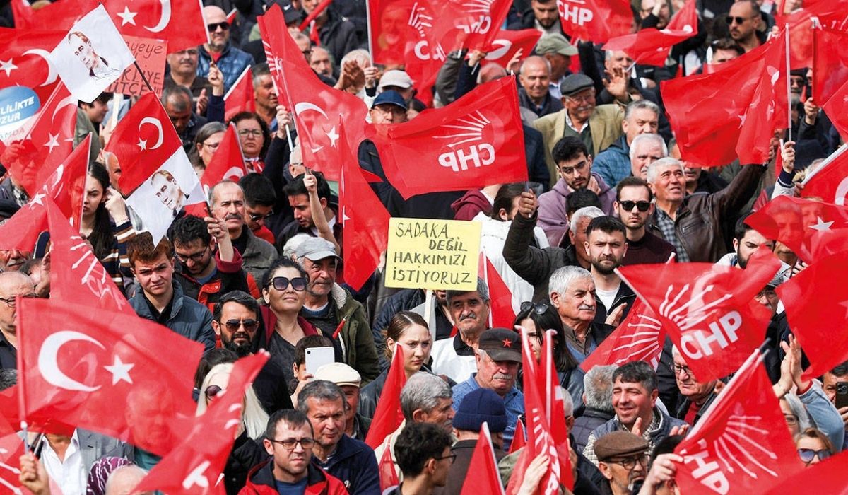 Özgür Özel’in sözleri harekete geçirdi AKP’li hukukçulardan CHP’ye kapatma çağrısı