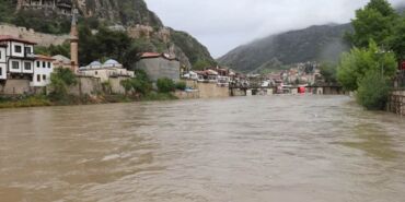 Sel ve taşkın riski Amasya ve Tokat’ta eğitime ara verildi