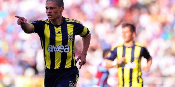 Eski yıldızın paylaşımına yanıt verdi: Alex de Souza, Fenerbahçe’nin başkanlık seçiminde desteklediği ismi açıkladı