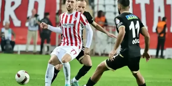 Antalya derbisinde gol sesi çıkmadı! Hesap.com Antalyaspor ile Corendon Alanyaspor yenişemedi