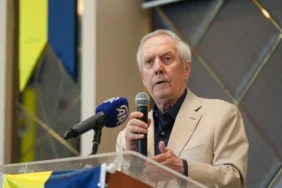 aziz-yildirim-yaristan-cekilmeye