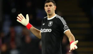 emiliano-martinez-aston-villa-re