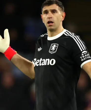 emiliano-martinez-aston-villa-re