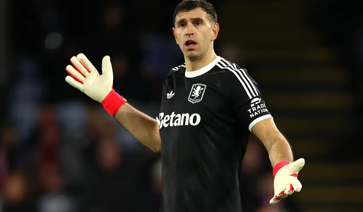 emiliano-martinez-aston-villa-re