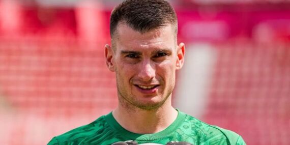 Fenerbahçe’de Livakovic belirsizliği: Milli takım kampında açıklama