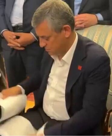 özgür özel