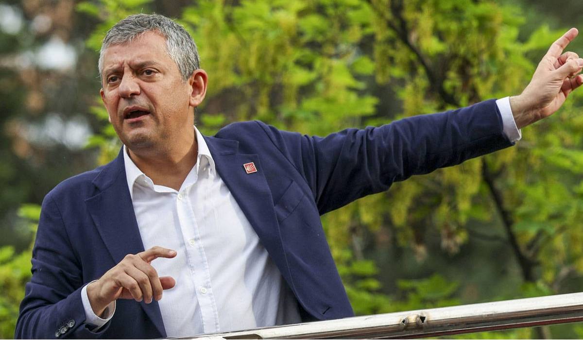 özgür özel