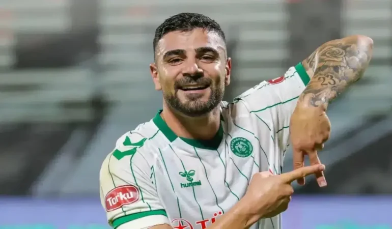 2101-konyaspor-oyuncusu-adil-dem